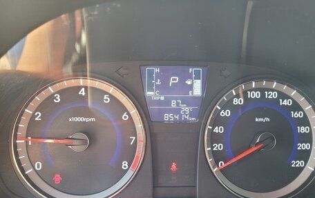 Hyundai Solaris II рестайлинг, 2016 год, 930 000 рублей, 3 фотография