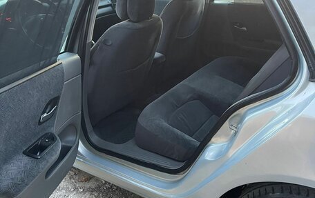 Renault Laguna II, 2001 год, 300 000 рублей, 16 фотография