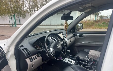Mitsubishi Pajero Sport II рестайлинг, 2011 год, 1 300 000 рублей, 6 фотография