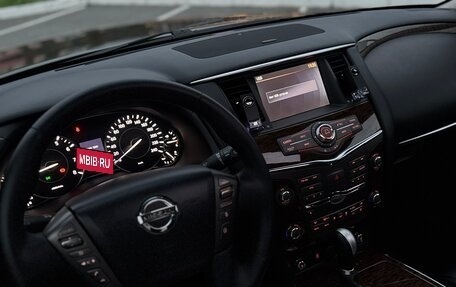 Nissan Patrol, 2010 год, 2 200 000 рублей, 38 фотография