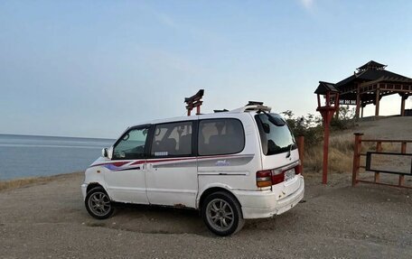 Nissan Serena I, 1996 год, 295 000 рублей, 3 фотография