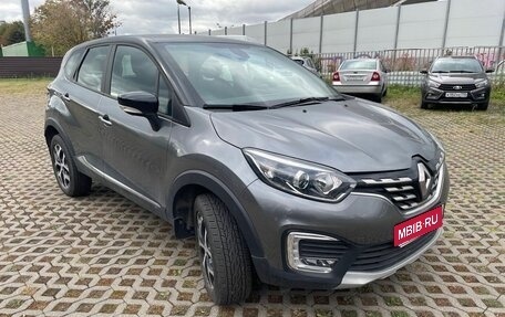 Renault Kaptur I рестайлинг, 2021 год, 1 830 000 рублей, 1 фотография