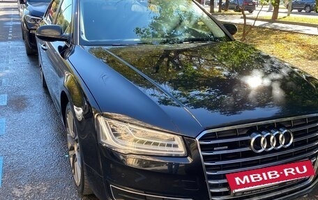Audi A8, 2014 год, 3 100 000 рублей, 3 фотография