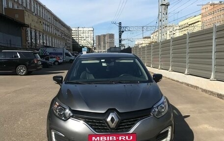 Renault Kaptur I рестайлинг, 2019 год, 1 400 000 рублей, 2 фотография