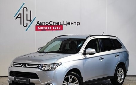 Mitsubishi Outlander III рестайлинг 3, 2013 год, 1 649 000 рублей, 1 фотография