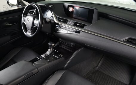 Lexus ES VII, 2019 год, 4 000 000 рублей, 19 фотография
