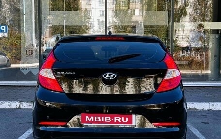 Hyundai Solaris II рестайлинг, 2016 год, 900 000 рублей, 5 фотография
