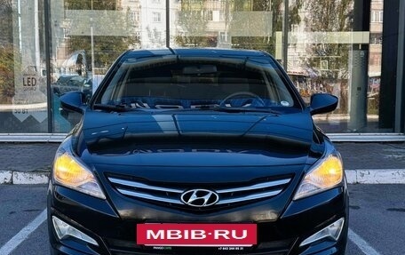 Hyundai Solaris II рестайлинг, 2016 год, 900 000 рублей, 2 фотография