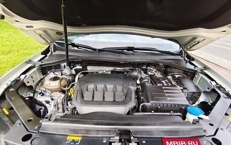 Volkswagen Tiguan II, 2021 год, 1 890 000 рублей, 6 фотография