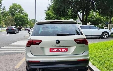 Volkswagen Tiguan II, 2021 год, 1 890 000 рублей, 5 фотография