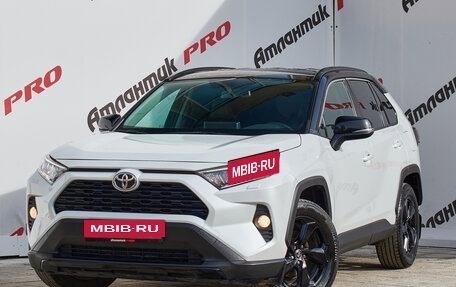 Toyota RAV4, 2021 год, 3 020 000 рублей, 4 фотография