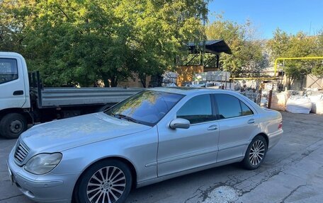 Mercedes-Benz S-Класс, 1999 год, 570 000 рублей, 2 фотография