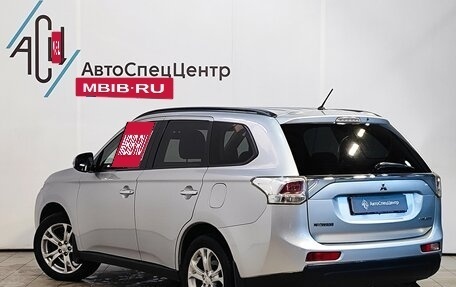 Mitsubishi Outlander III рестайлинг 3, 2013 год, 1 649 000 рублей, 4 фотография