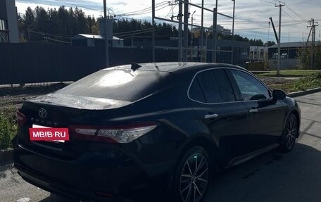 Toyota Camry, 2021 год, 3 800 000 рублей, 6 фотография