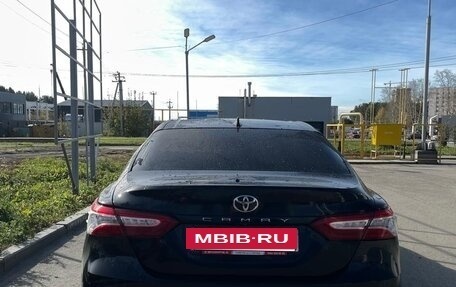 Toyota Camry, 2021 год, 3 800 000 рублей, 4 фотография