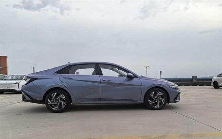 Hyundai Elantra, 2025 год, 2 050 000 рублей, 11 фотография