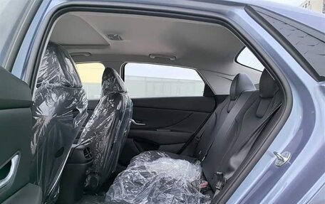 Hyundai Elantra, 2025 год, 2 050 000 рублей, 6 фотография