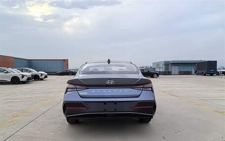 Hyundai Elantra, 2025 год, 2 050 000 рублей, 14 фотография