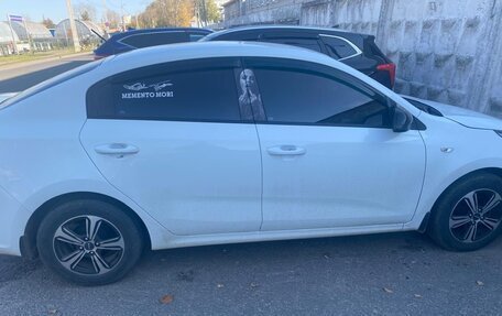 KIA Rio IV, 2020 год, 1 400 000 рублей, 5 фотография