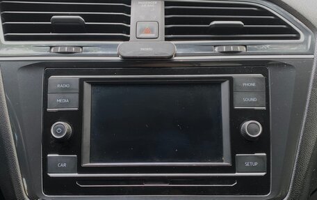 Volkswagen Tiguan II, 2018 год, 2 250 000 рублей, 1 фотография