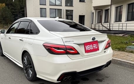 Toyota Crown, 2019 год, 3 500 000 рублей, 6 фотография