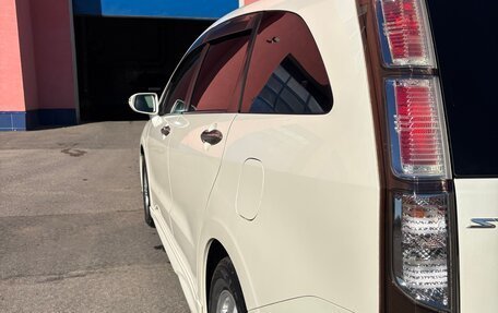 Honda Stream II, 2010 год, 1 290 000 рублей, 8 фотография