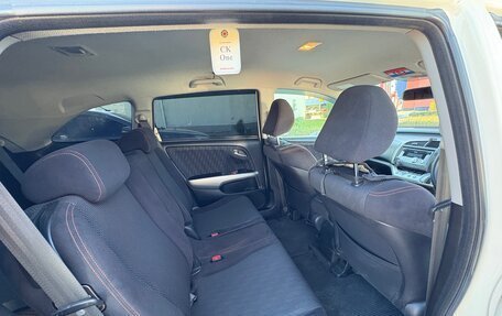 Honda Stream II, 2010 год, 1 290 000 рублей, 16 фотография