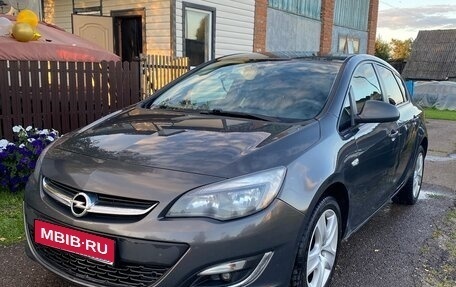 Opel Astra J, 2013 год, 480 000 рублей, 1 фотография