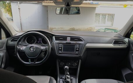 Volkswagen Tiguan II, 2018 год, 2 250 000 рублей, 7 фотография