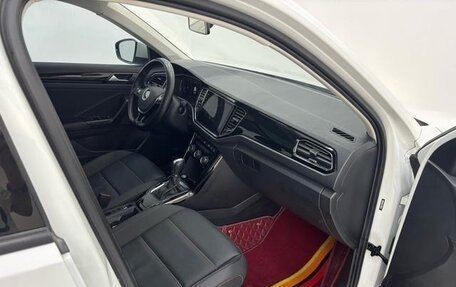 Volkswagen T-Roc I, 2021 год, 1 550 000 рублей, 8 фотография