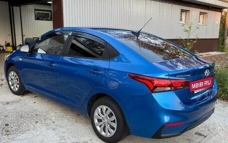 Hyundai Solaris II рестайлинг, 2018 год, 1 300 000 рублей, 2 фотография