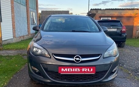 Opel Astra J, 2013 год, 480 000 рублей, 2 фотография