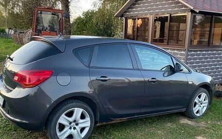 Opel Astra J, 2013 год, 480 000 рублей, 9 фотография