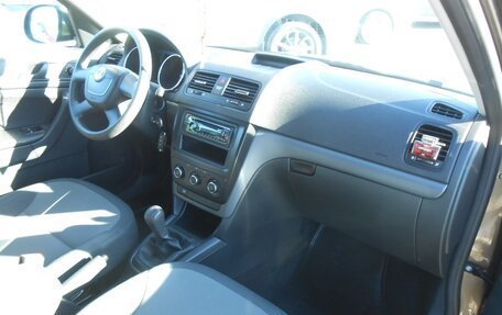 Skoda Yeti I рестайлинг, 2012 год, 1 030 000 рублей, 13 фотография