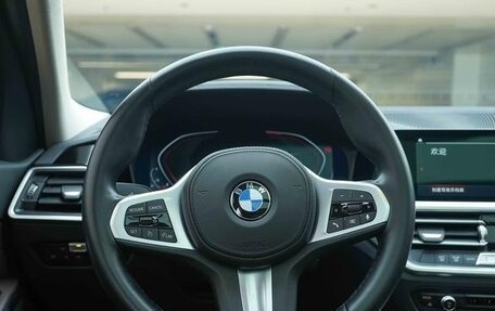 BMW 3 серия, 2022 год, 2 650 000 рублей, 16 фотография