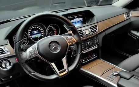 Mercedes-Benz E-Класс, 2015 год, 2 980 000 рублей, 17 фотография