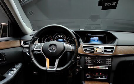 Mercedes-Benz E-Класс, 2015 год, 2 980 000 рублей, 29 фотография