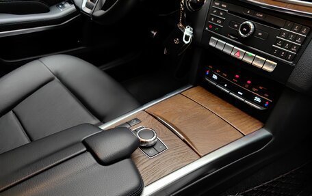 Mercedes-Benz E-Класс, 2015 год, 2 980 000 рублей, 33 фотография