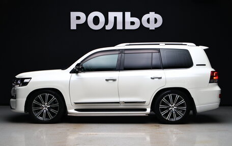 Toyota Land Cruiser 200, 2017 год, 7 550 000 рублей, 5 фотография