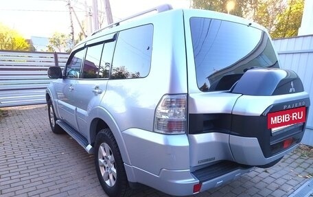 Mitsubishi Pajero IV, 2014 год, 2 700 000 рублей, 7 фотография