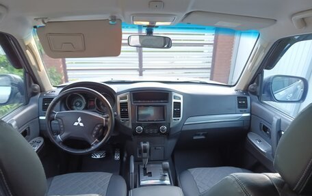 Mitsubishi Pajero IV, 2014 год, 2 700 000 рублей, 11 фотография