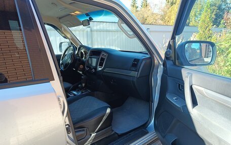 Mitsubishi Pajero IV, 2014 год, 2 700 000 рублей, 16 фотография