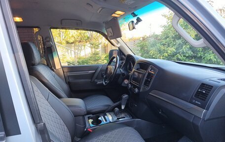 Mitsubishi Pajero IV, 2014 год, 2 700 000 рублей, 12 фотография