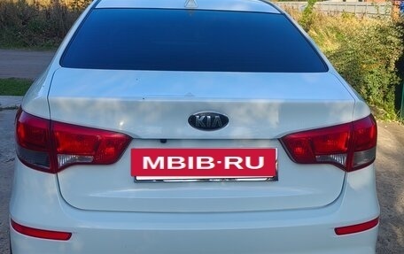 KIA Rio III рестайлинг, 2015 год, 930 000 рублей, 7 фотография