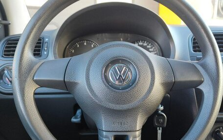 Volkswagen Polo VI (EU Market), 2013 год, 735 000 рублей, 11 фотография