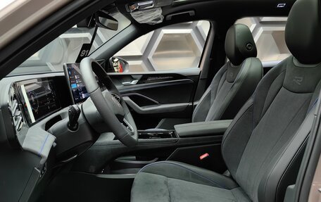 Volkswagen Tiguan, 2024 год, 5 650 000 рублей, 18 фотография