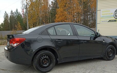 Chevrolet Cruze II, 2013 год, 750 000 рублей, 3 фотография