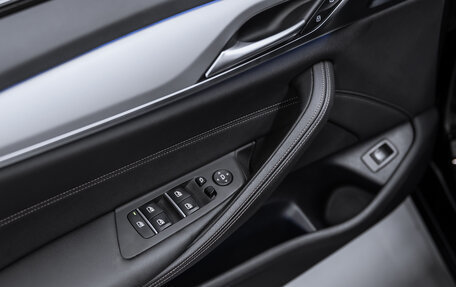 BMW 5 серия, 2020 год, 3 025 000 рублей, 24 фотография