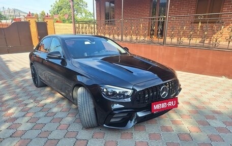 Mercedes-Benz E-Класс, 2018 год, 2 650 000 рублей, 4 фотография