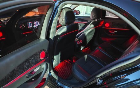 Mercedes-Benz E-Класс, 2018 год, 2 650 000 рублей, 11 фотография